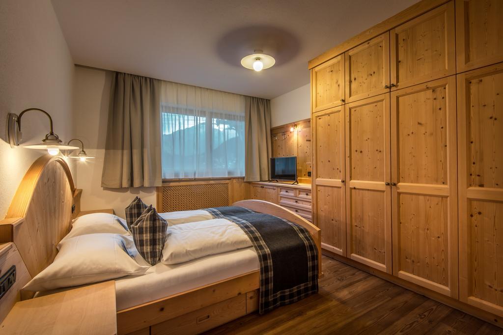 Chalet Prades Dolomiti Lodges La Villa  Rom bilde